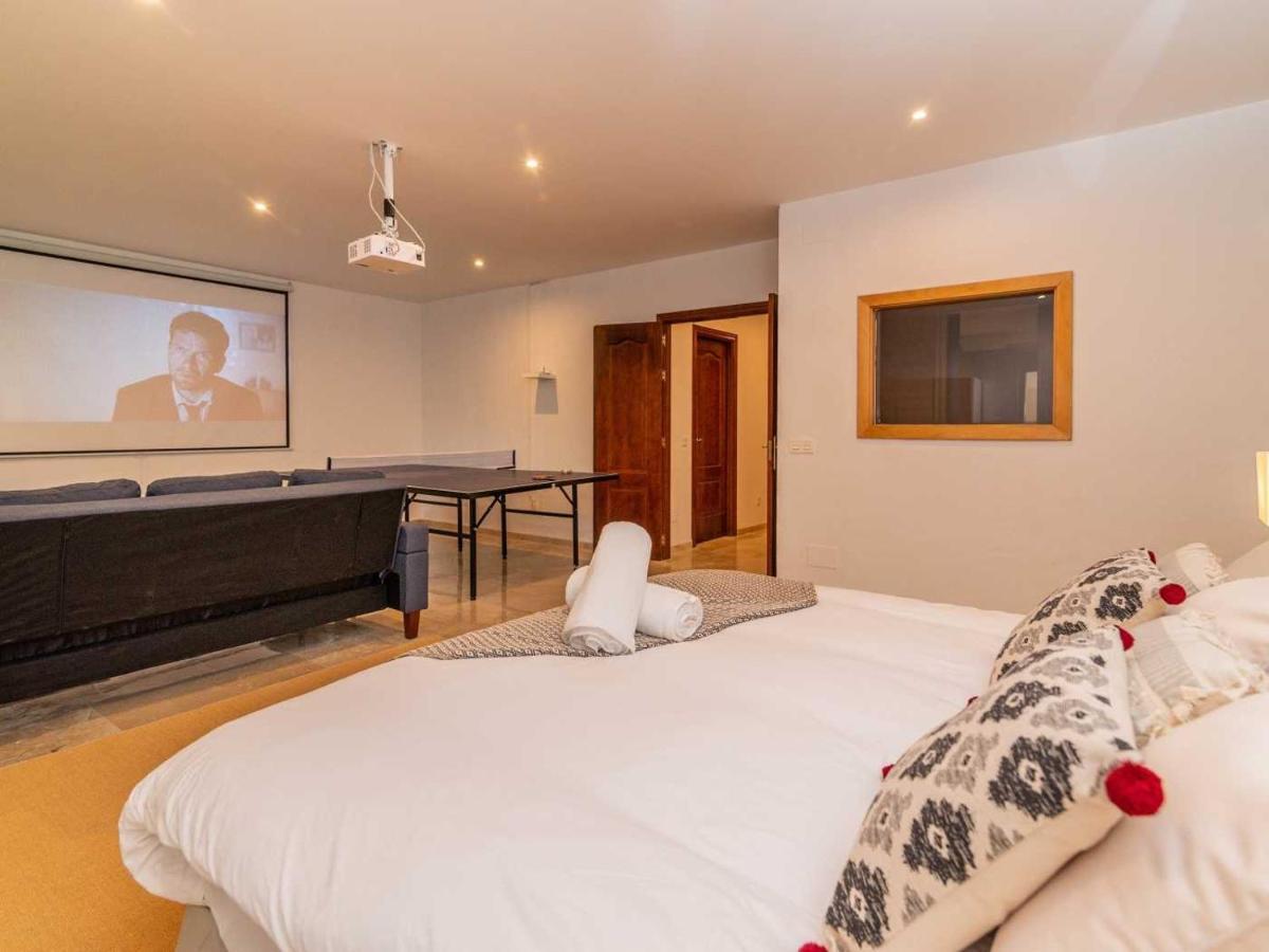 El Calvario: Cinematic Retreat In Marbella's Old Town Villa Marbella